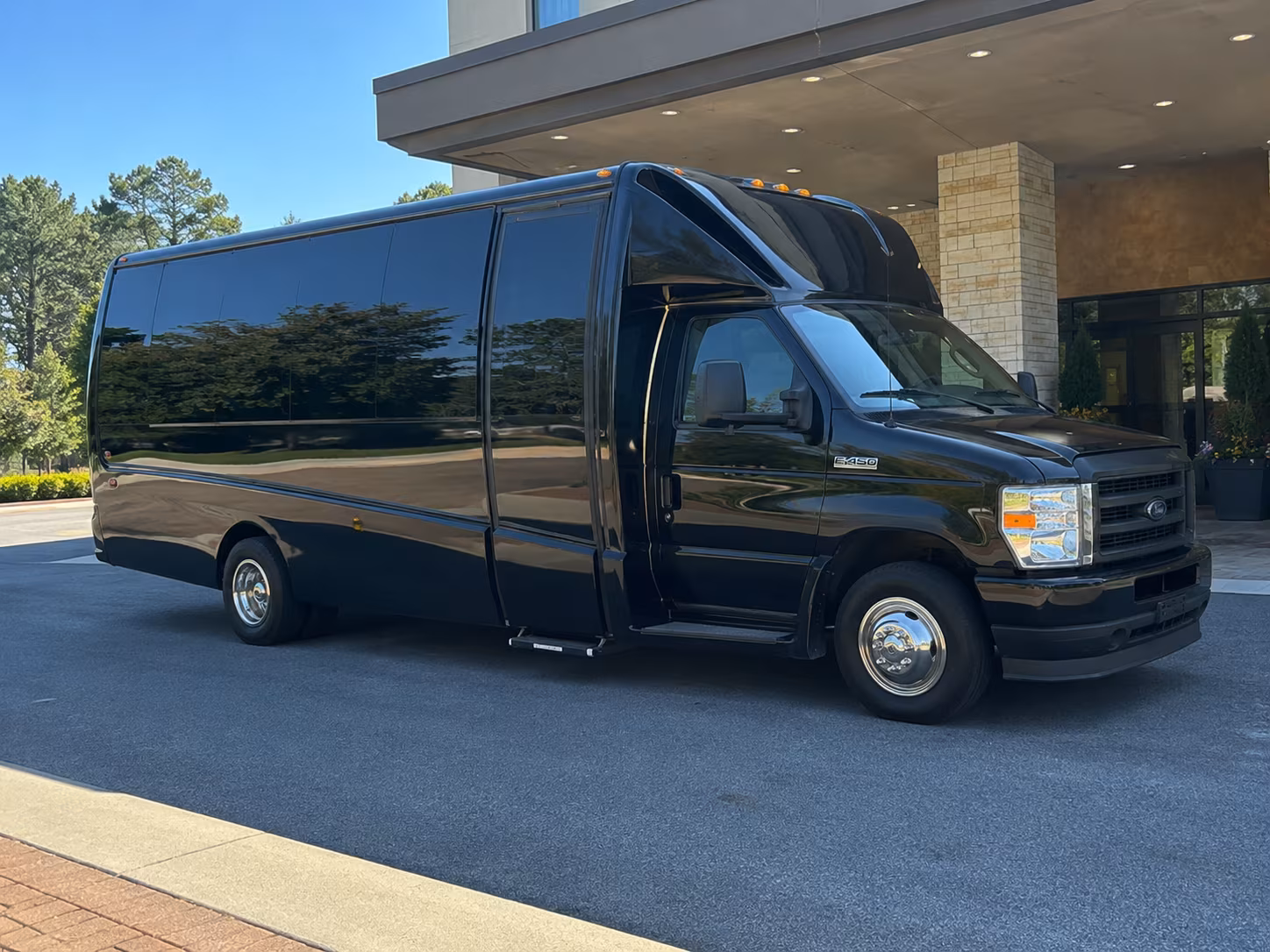 bus rentals for sunset strip club nights and venue crawls