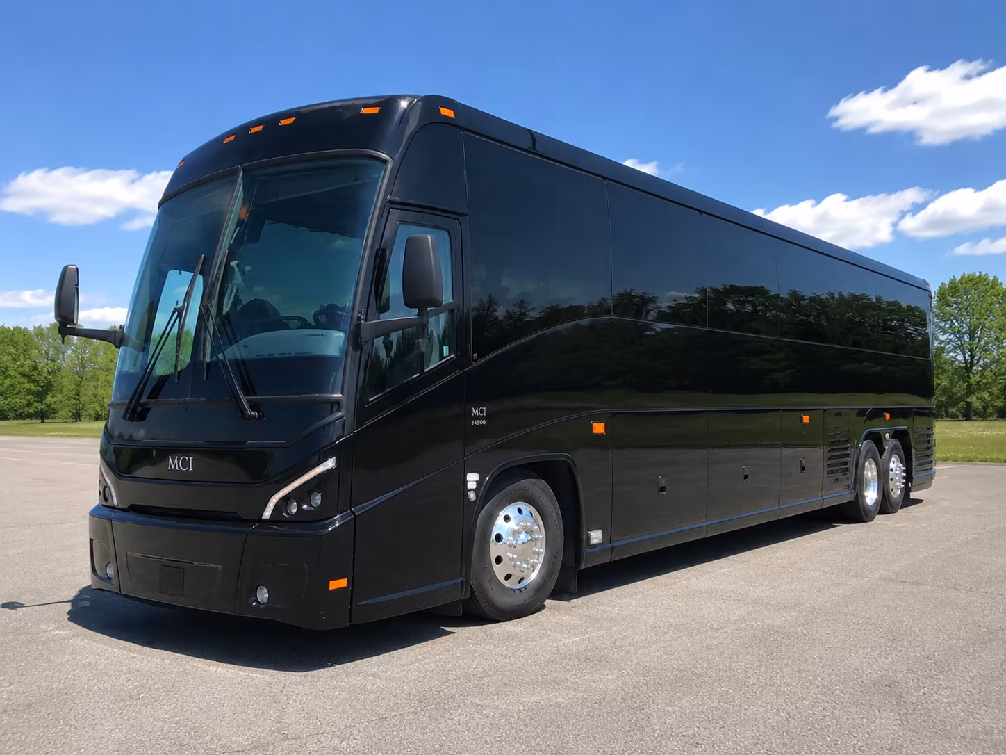charter buses for corporate wine tour groups heading into ventura county