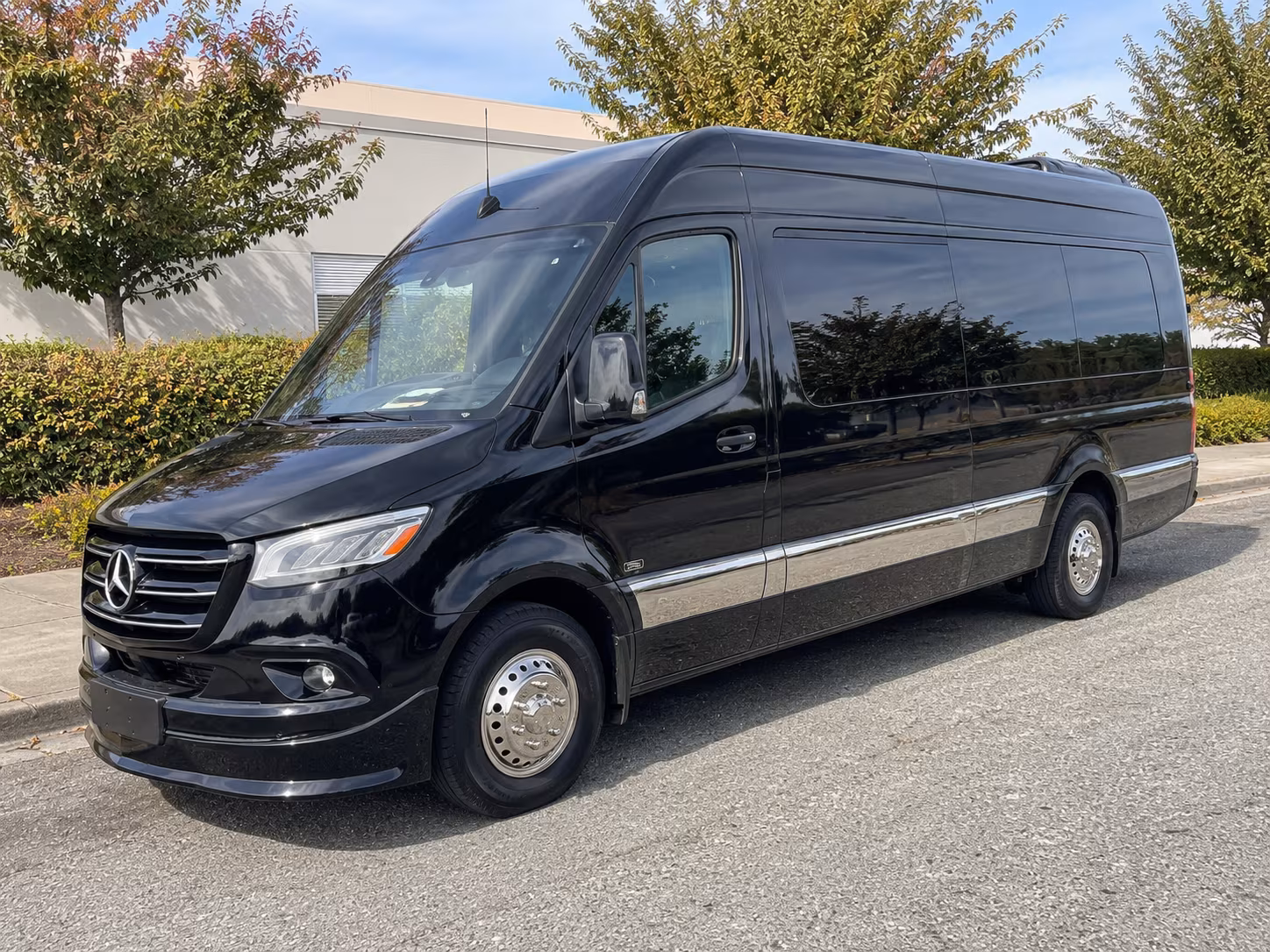 executive sprinter vans and small group corporate bus rentals in simi valley