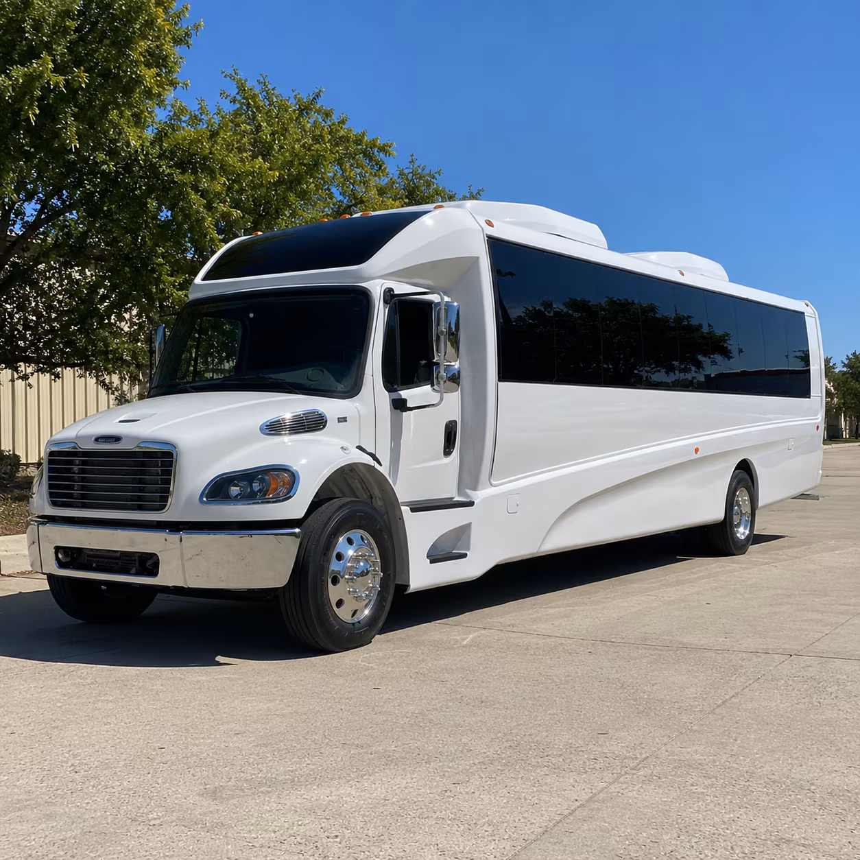 simi valley 35 passenger minibus