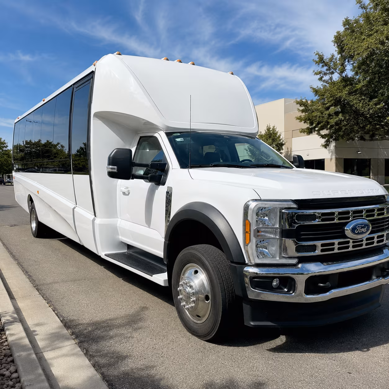 wedding and quinceanera buses for simi valley celebrations
